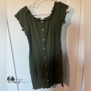 Women’s short, green dress